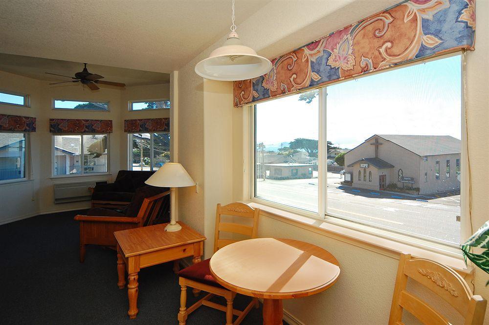 Cayucos Beach Inn 2*